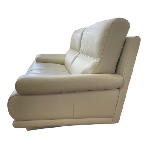 karimoku (カリモク) 2人掛けソファー アイボリー ドマーニ