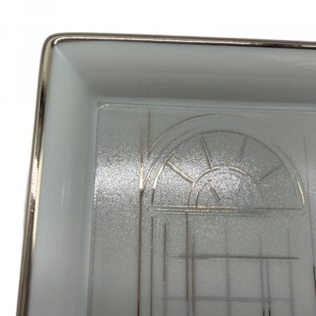 Cartier (カルティエ) ポーセリン アクセサリートレイ｜トレファクONLINE