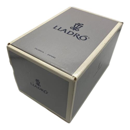 LLADRO (リヤドロ) フィギュリン 06212