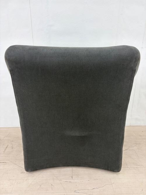 CASSINA (カッシーナ) ラウンジアームチェア PICCOLA TENTAZIONE ダークグレー