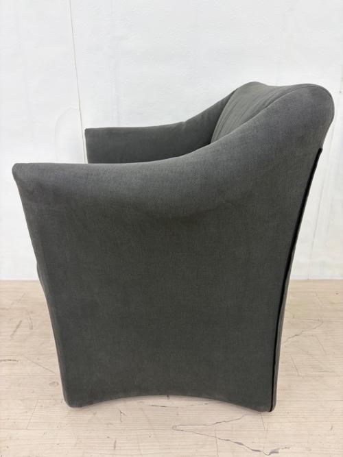 CASSINA (カッシーナ) ラウンジアームチェア PICCOLA TENTAZIONE ダークグレー