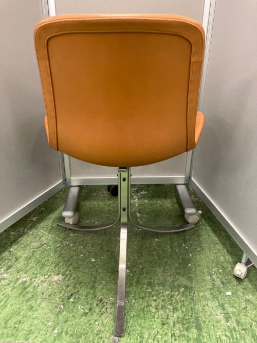 Fritz Hansen (フリッツハンセン) ダイニングチェアー ブラウン PK9