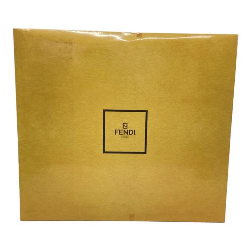 FENDI (フェンディ) 毛布 箱付