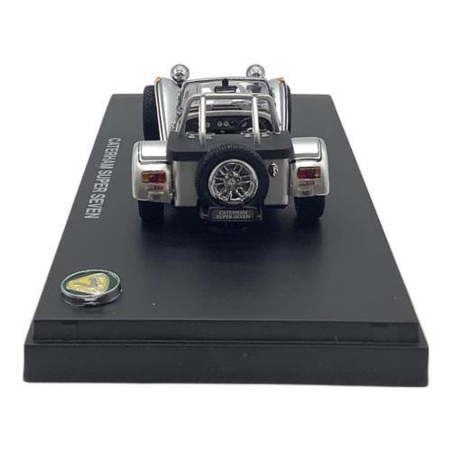 KYOSHO (キョウショウ) CATERHAM SUPER SEVEN CLAMSHELL FENDER SILVER JUBILEE 1/43スケールミニカー 03157SJ