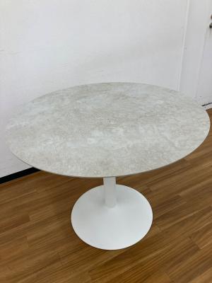 BoConcept (ボーコンセプト) ダイニングテーブル NewYork
