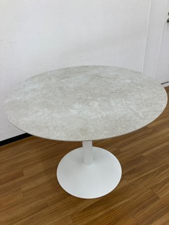 BoConcept (ボーコンセプト) ダイニングテーブル NewYork