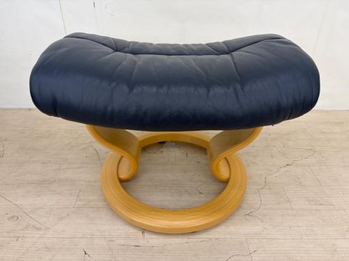 Ekornes (エコーネス) リクライニングチェアー オットマン、専用テーブル付 サンライズ
