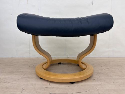Ekornes (エコーネス) リクライニングチェアー オットマン、専用テーブル付 サンライズ