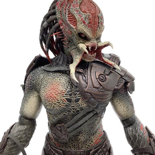 HOT TOYS（ホットトイズ）BERSERKER PREDATORS ムービー・マスターピース