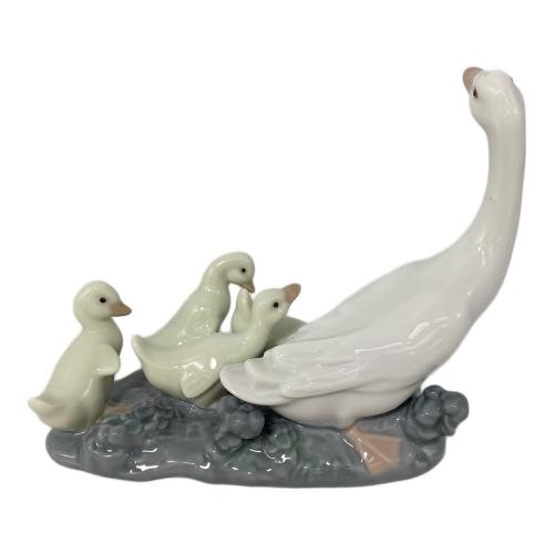 LLADRO (リヤドロ) フィギュリン アヒルの家族