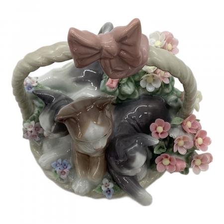 LLADRO (リヤドロ) フィギュリン かごの中の3匹の子猫｜トレファクONLINE