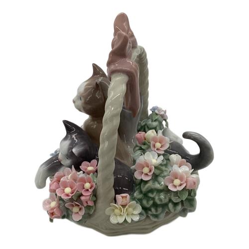 LLADRO (リヤドロ) フィギュリン かごの中の3匹の子猫