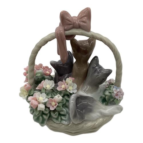 LLADRO (リヤドロ) フィギュリン かごの中の3匹の子猫