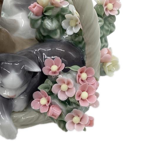 LLADRO (リヤドロ) フィギュリン かごの中の3匹の子猫