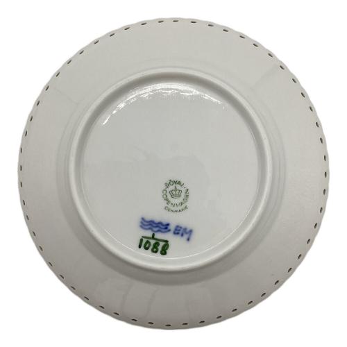 ROYAL COPENHAGEN (ロイヤル・コペンハーゲン) プレート ブルーフルーテッド・フルレース