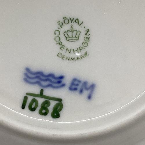 ROYAL COPENHAGEN (ロイヤル・コペンハーゲン) プレート ブルーフルーテッド・フルレース