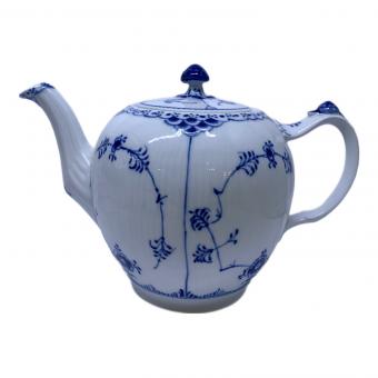 ROYAL COPENHAGEN (ロイヤル・コペンハーゲン) ティーポット ブルーフルーテッド・ハーフレース