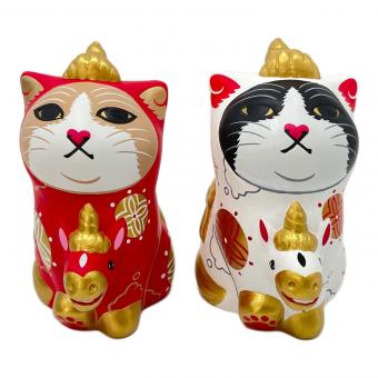 エサシトモコ 置物 みんなの天馬猫 紅白セット