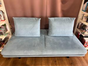 ligne roset (リーンロゼ) 2人掛けソファー ブルー ロゼプラド
