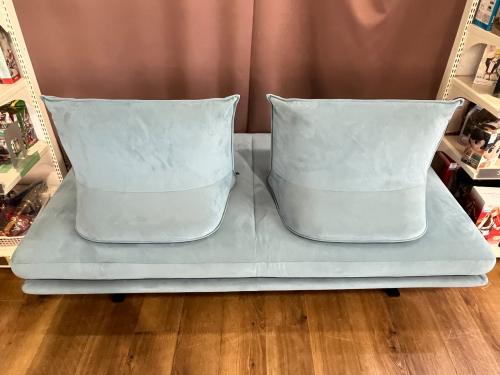 ligne roset (リーンロゼ) 2人掛けソファー ブルー ロゼプラド