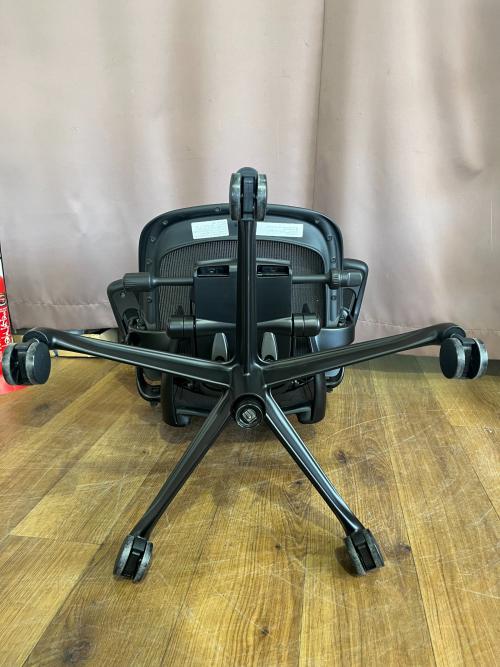 Herman Miller (ハーマンミラー) アーロンチェア AERIB23DW-0068  ブラック