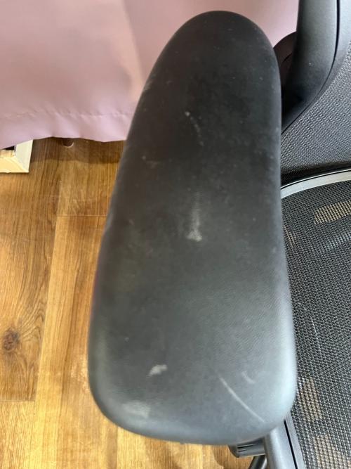 Herman Miller (ハーマンミラー) アーロンチェア AERIB23DW-0068  ブラック