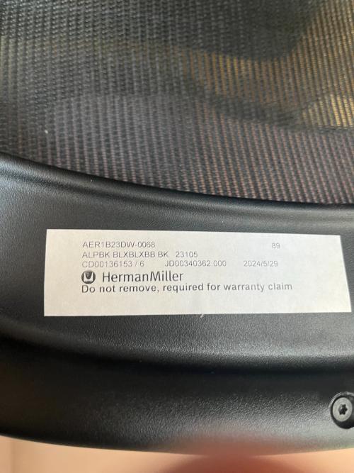Herman Miller (ハーマンミラー) アーロンチェア AERIB23DW-0068  ブラック