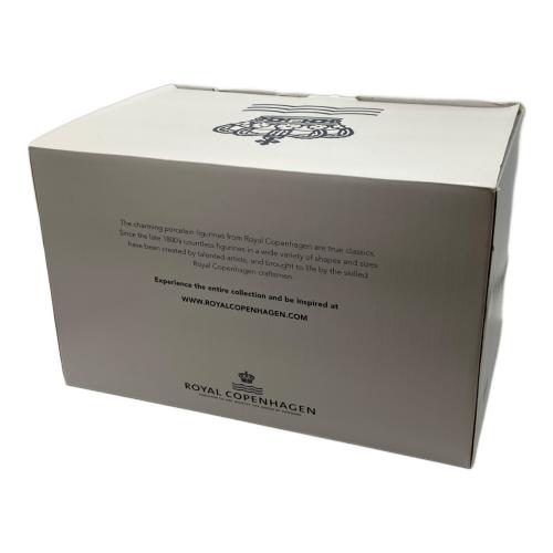 ROYAL COPENHAGEN (ロイヤル・コペンハーゲン) フィギュリン パンダ イーティング 箱付