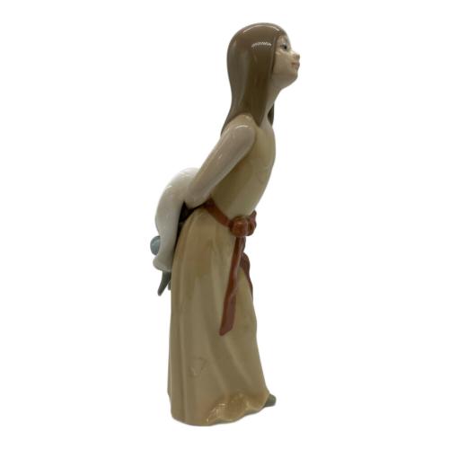 LLADRO (リヤドロ) フィギュリン いたずらな少女 5006 ヨゴレ有