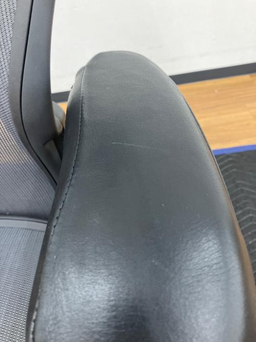 Herman Miller (ハーマンミラー) アーロンチェア リマスタード AER1B23DW-0004 アームカバー・説明書付 2022年製