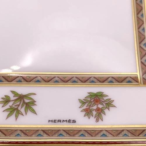 HERMES (エルメス) スクエアプレート シュヴァルドリアン