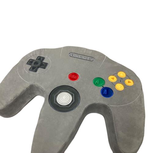 ニンテンドーミュージアム NINTENDO64コントローラー型クッション