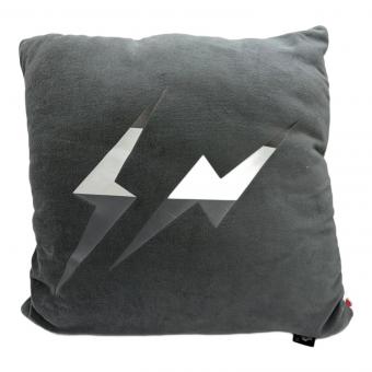 FRAGMENT×POKÉMON THUNDERBOLT PROJECT (フラグメント ポケモン サンダーボルト プロジェクト) THUNDERBOLT PROJECT CUSHION グレー PFI-12380-C タグ付