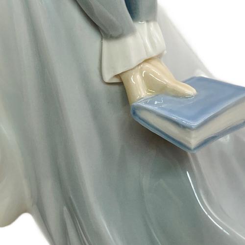 LLADRO (リヤドロ) フィギュリン 『海のそよ風』