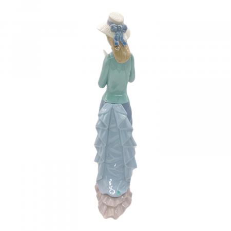 LLADRO (リヤドロ) フィギュリン 読書する貴婦人 一部割れ・ヨゴレ等有
