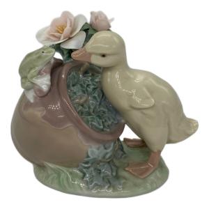 LLADRO (リヤドロ) フィギュリン アヒルとカエル 8025