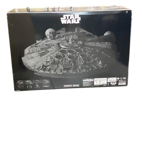 BANDAI (バンダイ) ミレニアムファルコン プラモデル スターウォーズ PG