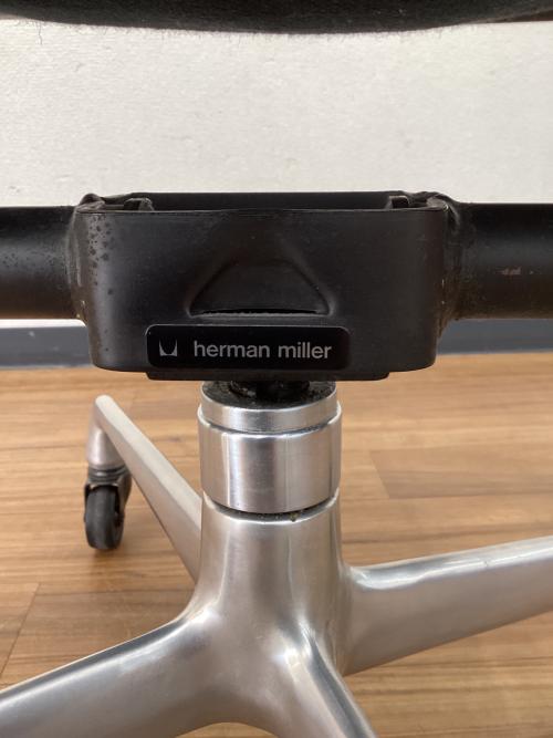 Herman Miller (ハーマンミラー) マネジメントチェア ソフトパッドグループチェア