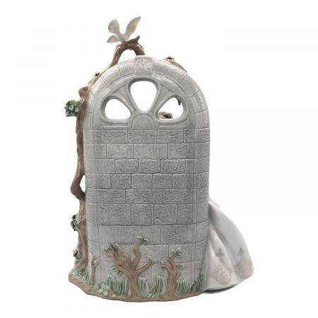 LLADRO (リヤドロ) フィギュリン 愛のさえずり※花びら一部カケ有