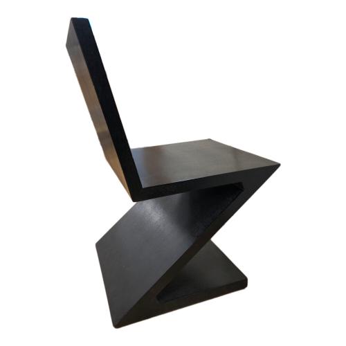 ジグザグチェア