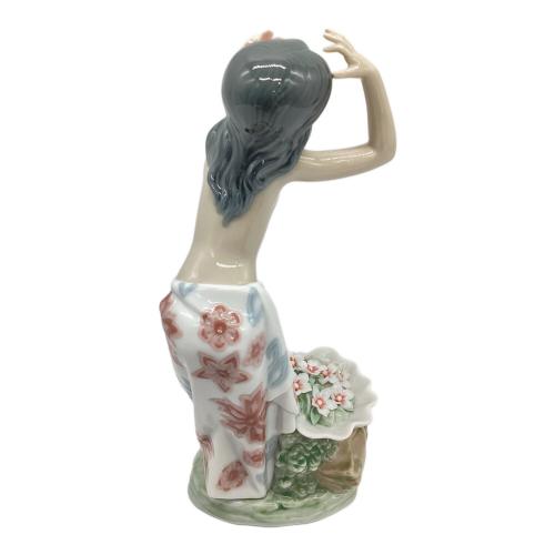 LLADRO (リヤドロ) フィギュリン アロハ