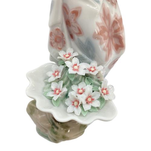 LLADRO (リヤドロ) フィギュリン アロハ