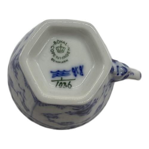 ROYAL COPENHAGEN (ロイヤル・コペンハーゲン) カップ&ソーサー ブルーフルーテッド・フルレース