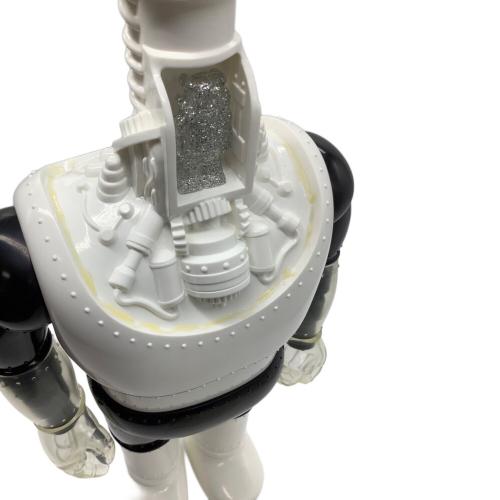 SECRET BASE (シークレットベース) ソフビフィギュア H-0249 Type-White