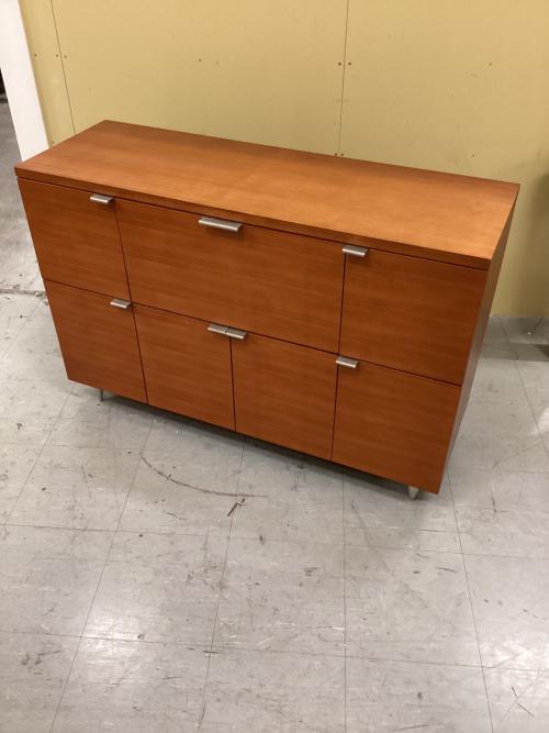 キャビネット（サイドボード） ブラウン