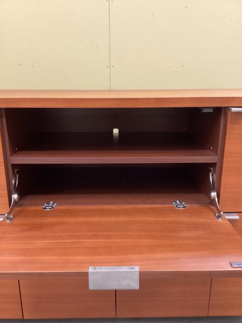 キャビネット（サイドボード） ブラウン