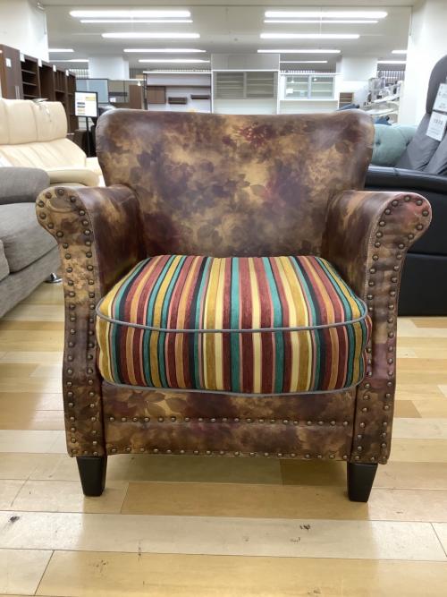 スタッズ1人掛けソファー ブラウン