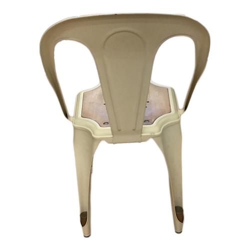 Northern Ohio Industrial (ノーザンオハイオインダストリアル) Multipls Chair ホワイト 1人掛け