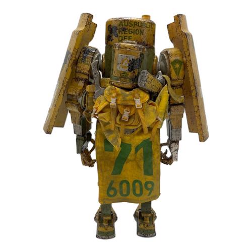 CAESAR (シーザー) 1/12th scale World War Robot フィギュア