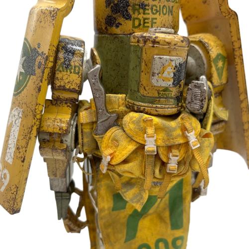 CAESAR (シーザー) 1/12th scale World War Robot フィギュア